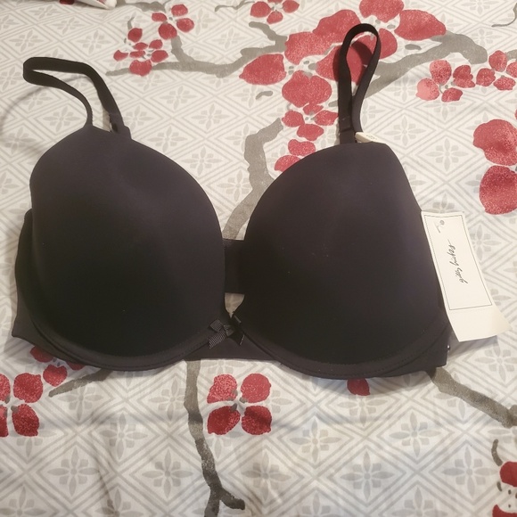 Gilly Hicks Other - Gilly Hicks lightly lined bra 32D Gilly Hicks Other - Gilly Hicks lightly lined bra 32D